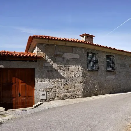 Casa Da Torre Dom wakacyjny Portela de Vade