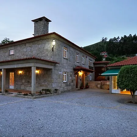 Casa Da Torre Dom wakacyjny Portela de Vade