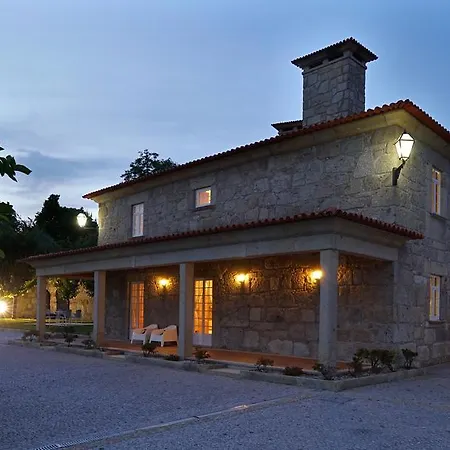 Casa Da Torre Holiday home Portela de Vade