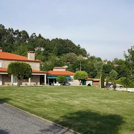 Casa Da Torre * Portela de Vade