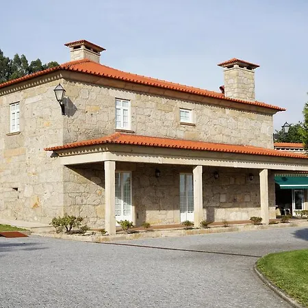 Casa Da Torre Holiday home Portela de Vade