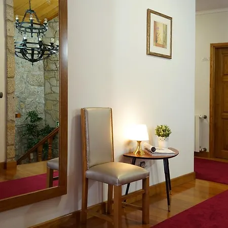 Casa Da Torre Holiday home Portela de Vade