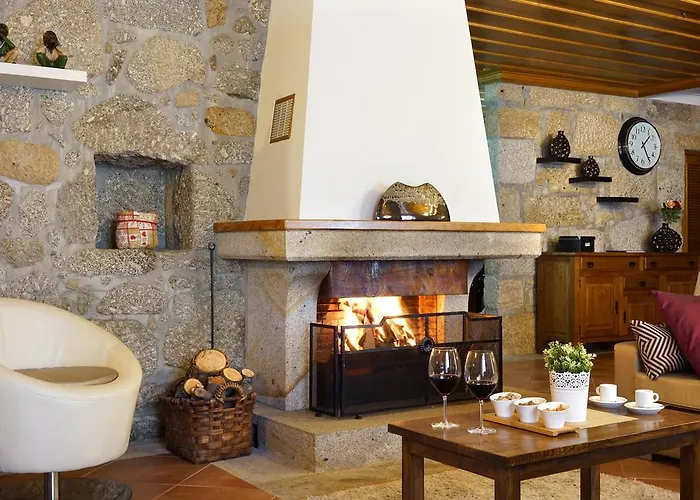 Casa Da Torre Tatil Evi Portela de Vade